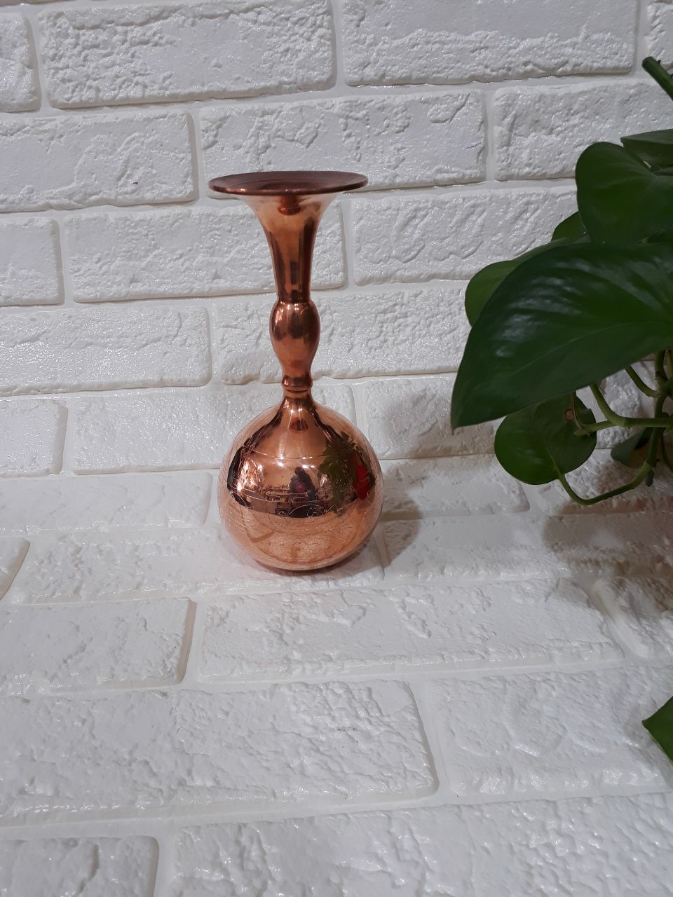 گلدان مسی کنده کاری شده